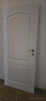 Dveře 3ks + kování 4ks
