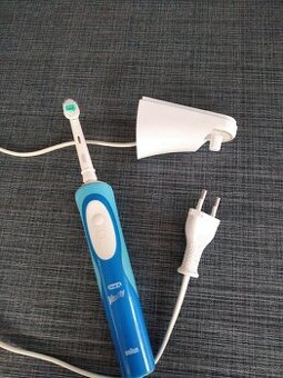 KARTÁČEK ELEKTRICKÝ