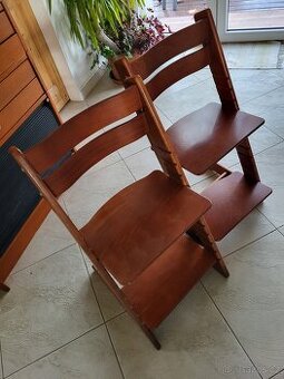 Rostoucí židle z masivu - 2 ks