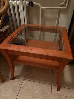 Konferenční stolek