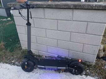 Elektrokolobezka iscooter w9 rychlost az 45km/h terenni