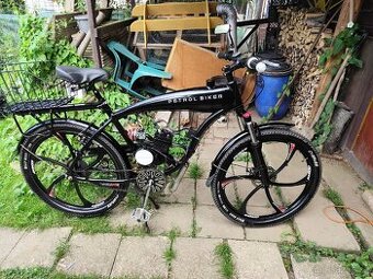 Stylové motorové kolo PETROL BIKER – top stav