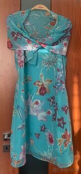 Lehonké šaty Swing