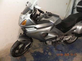 Honda NT 650 Deauville 2002, rozprodám po dílech