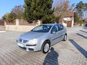 Volkswagen GOLF,1.4i,2007,ČR,serv.hist,zimní pneu,CEBIA
