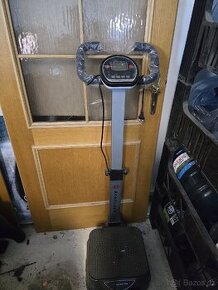 Masážní  Vibrační plošina Mashform Mash 706