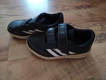 dětské botasky adidas vel 28 černé