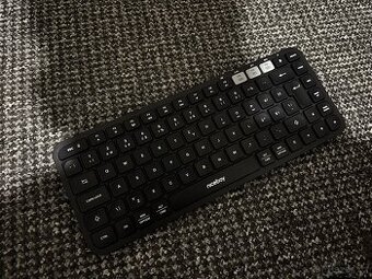 Bezdrátová klávesnice Niceboy K30X BT - 1