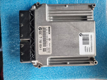 Prodám ŘÍDICÍ JEDNOTKU MOT0RU BMW 0 281 012 880