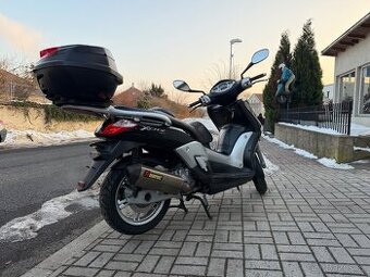 Yamaha Xcity 125i, cz doklady, výfuk Akrapovič