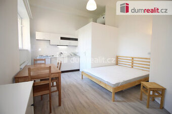 Pronájem 1+kk 25 m2 P5 Smíchov zařízený po rekonstrukci