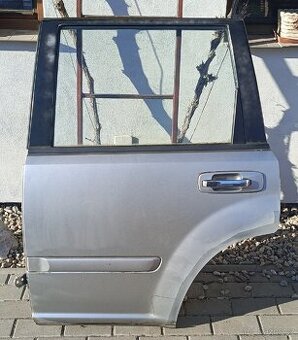 Levé zadní dveře Nissan x-trail t30