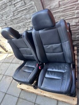 Interiér Grand Cherokee 2012