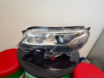 Peugeot Traveller Xenon