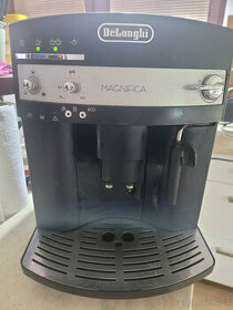 Kávovar delonghi ESAM 3000 - 1