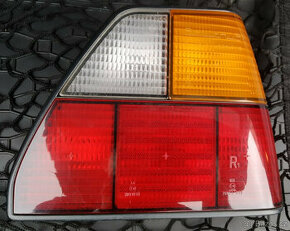 VW Golf MK2 nová zadní světla