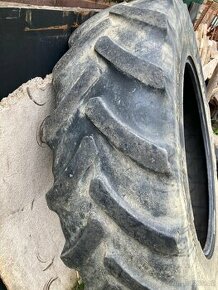 Traktorové pneu 420/85 R38 (16,9-38)