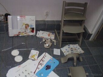 DŘEVĚNÁ ROSTOUCÍ ŽIDLE STOKKE TRIPP TRAPP+BYBSET+TABLE TOP