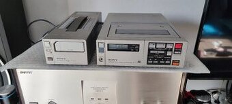 SONY SL-F1E SONY AC -F1E BETAMAX - 1