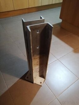 konzoly - kotvící patky do betonu 2x u-profil 14cm - 10ks