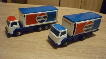 MATCHBOX KAMION PEPSI VARIANTA S MODROU STŘECHOU