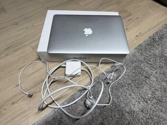 McBook Air 13.3/1.3/8GB/128Flash/CZK/INT 2013