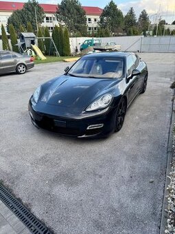 Porsche Panamera Turbo 4s - 1