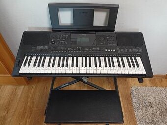 Klávesy Yamaha PSR-E453