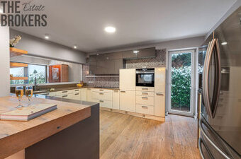 Prodej luxusní vily, 300 m2, Praha - Lahovice, pozemek 858 m