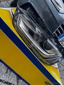 Levý bi-xenon Audi A4 B8.5
