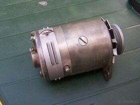 Dynamo Š100