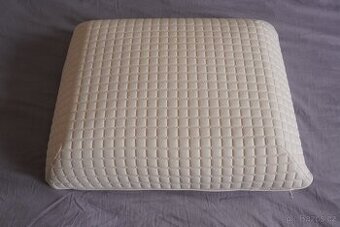 Ergonomický polštář z paměťové pěny - 1