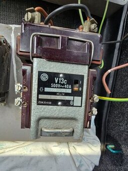 Stykač EPM V13C cívka 220V ; 24V 50Hz 40A