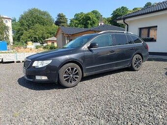 Škoda Superb 1.6 TDI 77 kW 2011