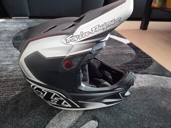Helma Troy Lee S
