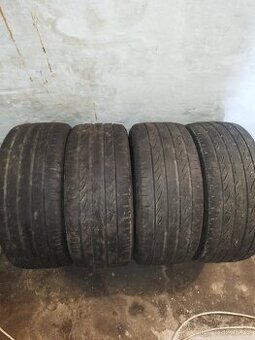 Pneu 225/40R18 Pirelli p zero nero