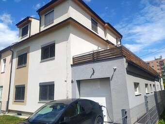 Pronájem bytu 1+kk na Slovanech, ulice Zahradní, Plzeň