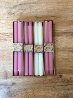 Svíčka kónická - parafín, cena za krabičku (2 ks)