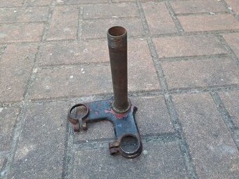 Jawa 50 05,20 - spodní nosník brylí přední vidlice