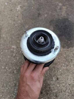 Prodám přední tlumiče