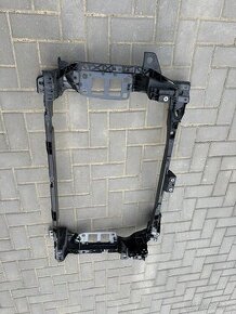 Audi Q7 stěna chladiče