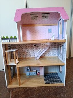Prodám Dřevěný domeček pro panenky XXL