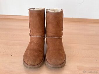 UGG Dámské