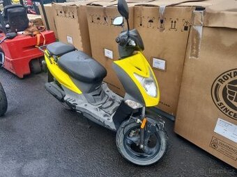 Kymco CK 50QT 2008 rok najeto 13tis/km -havarovaný