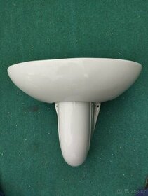 Umyvadlo s krytem pro sifón