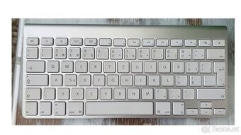 Klávesnice Apple Bezdrátová