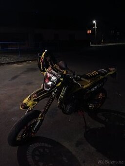 Suzuki Dr 350 (385sm) spěchá - 1