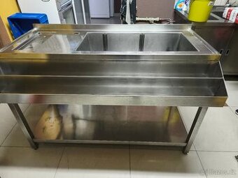 prodám nerezový stúl