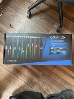 Soundcraft Ui 24R