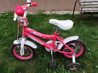 Dívčí kolo vel. 12